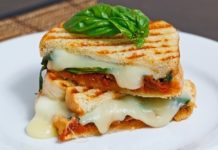 Полезный быстрый перекус: 5 рецептов домашних сэндвичей с мясом