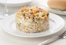 Рецепт салата «Оливье» с уткой и копченым мясом