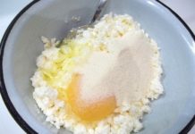 Сырники со сливами