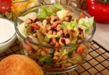 Постный салат с фасолью и сельдереем
