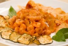 Креветки, жаренные по-чешски с пивом