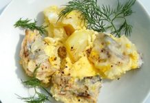 Скумбрия (ставрида), запеченная с картофелем и молоком