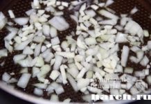 Чечевица с колбасками по-испански