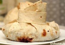 Мясо в армянском лаваше