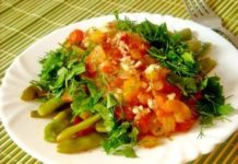 Постная тушеная фасоль с капустой