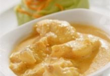 Курица в яблочном соусе