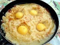 Яичница в «гнезде»